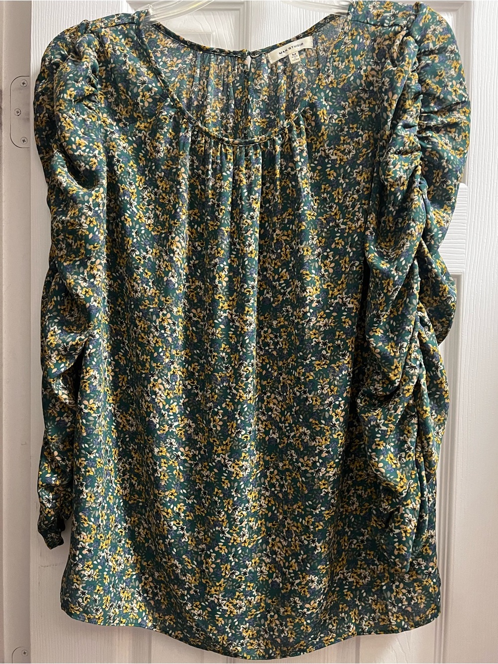 Max Studio Green Floral Ruffle-Sleeve Blouse